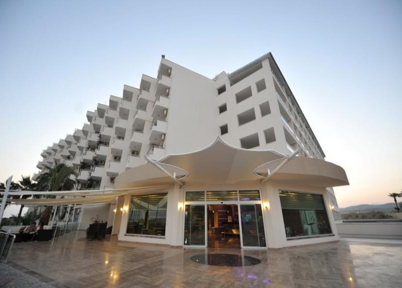 ASRIN BEACH  HOTEL