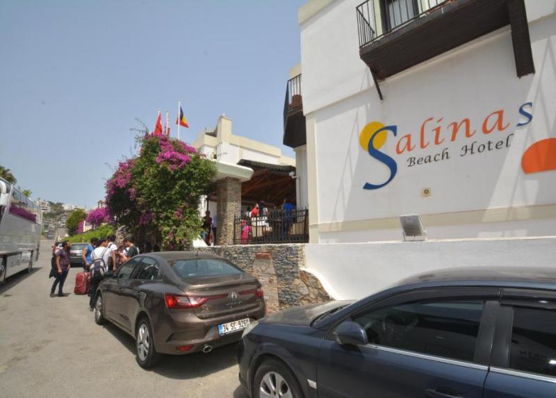 SALINAS BEACH HOTEL