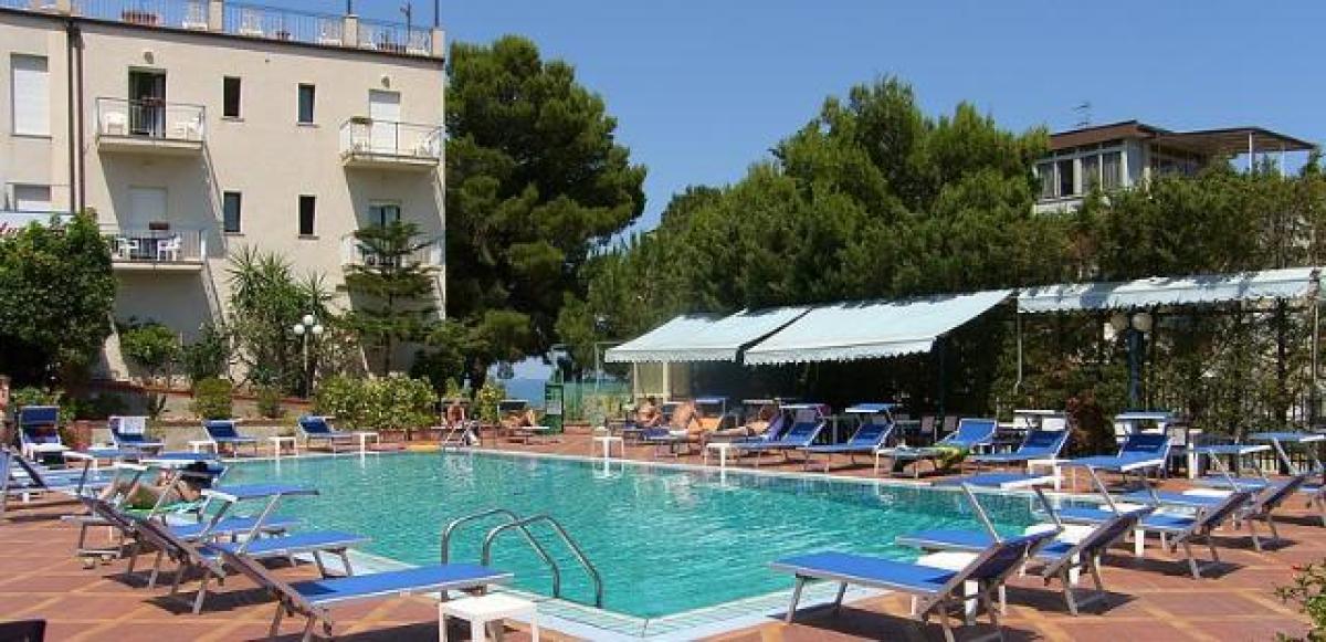 VILLA BELVEDERE HOTEL