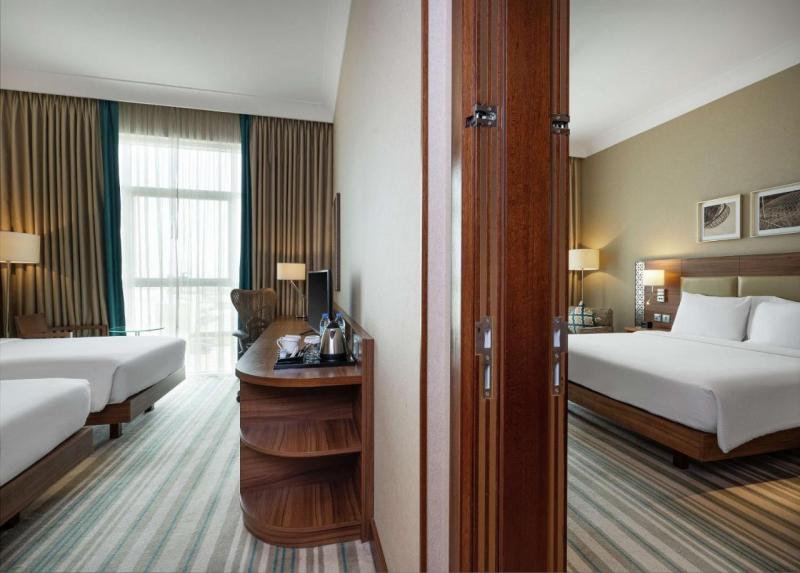 HILTON GARDEN INN DUBAI AL MINA HOTEL