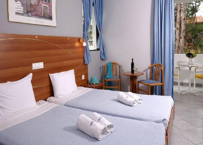 DIONYSSOS HOTEL & APARTMENTS HOTEL