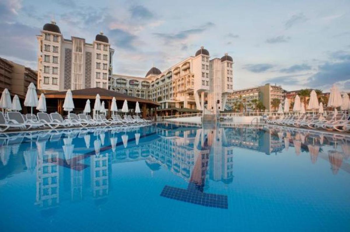 KIRMAN SIDERA LUXURY & SPA HOTEL