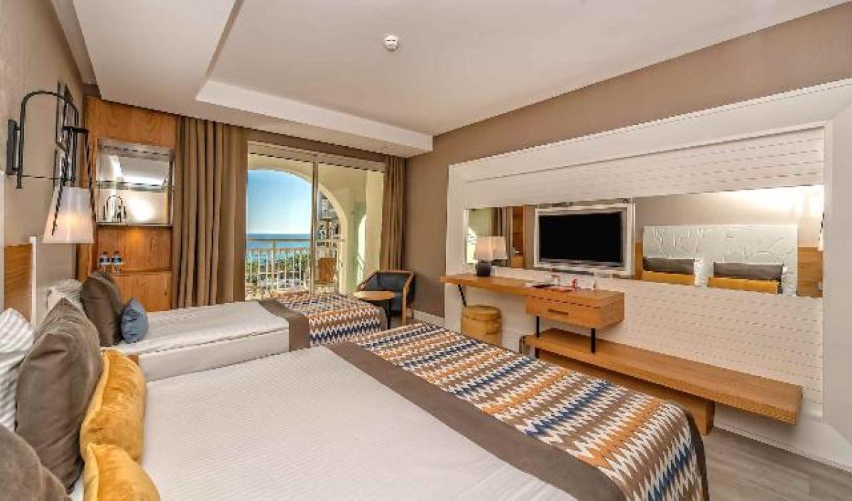 KIRMAN SIDERA LUXURY & SPA HOTEL