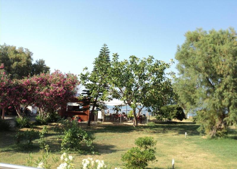 THODOROU VILLAGE HOTEL